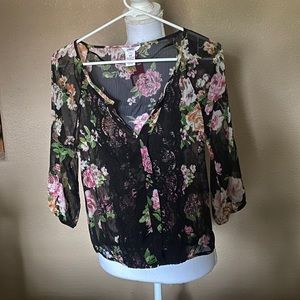 Candie’s womens XS long sleeve formal shirt